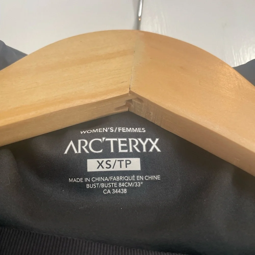 Arc’teryx Alpha AR Jacket - Picture 2 of 8